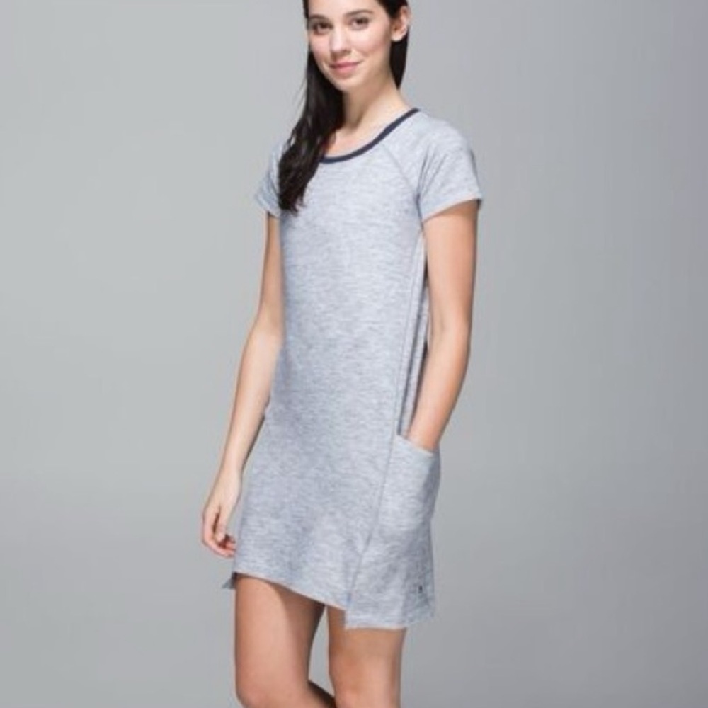 Lululemon Heathered Gray Short Sleeve Dress Size 6
